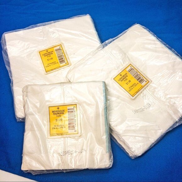 VTG Mickey/Minnie Mouse Party Napkins/Table Cover - Picture 4 of 8